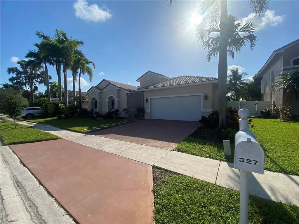327 SW 188th Terrace Pembroke Pines FL 33029