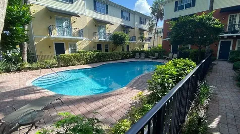 2299 NE 9th Avenue Wilton Manors FL 33305