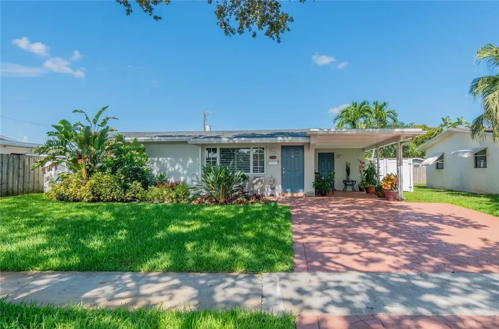 5051 SW 94th Avenue Cooper City FL 33328