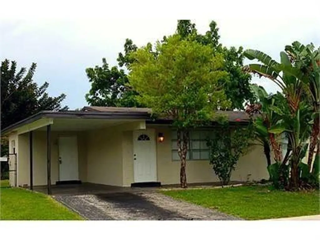 5264 SW 94th Avenue Cooper City FL 33328
