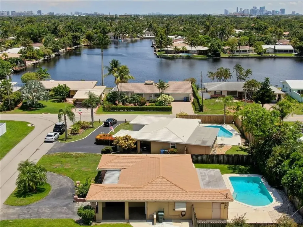 4311 NE 15th Way Oakland Park FL 33334