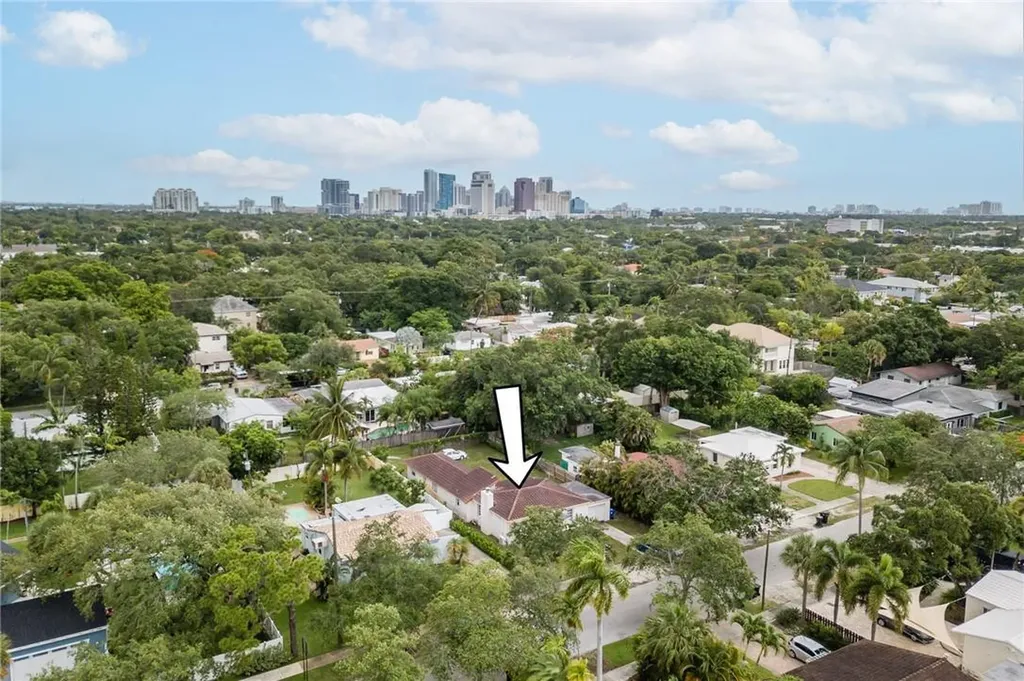 825 SW 18th Street Fort Lauderdale FL 33315