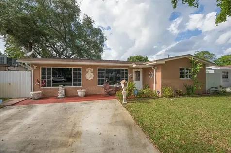 6741 Garfield Street Hollywood FL 33024