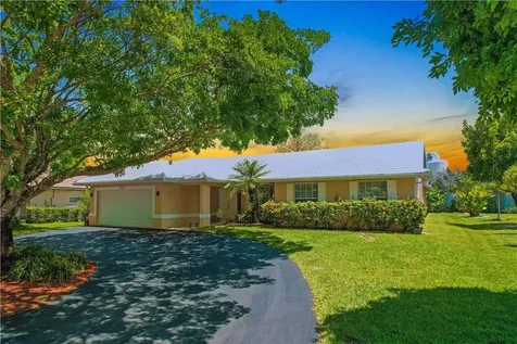 5115 NW 98th Drive Coral Springs FL 33076