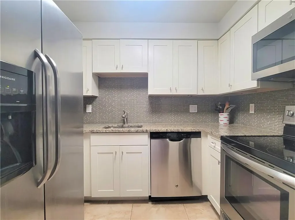 501 SE 8th Street Deerfield Beach FL 33441