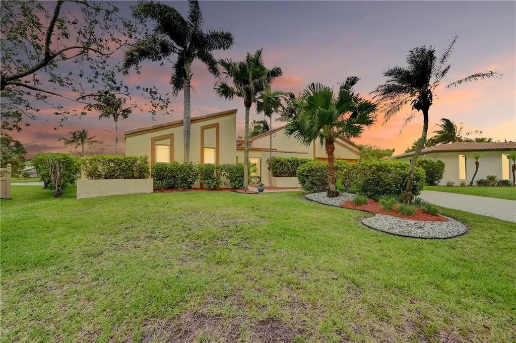 8300 NW 7th Street Coral Springs FL 33071
