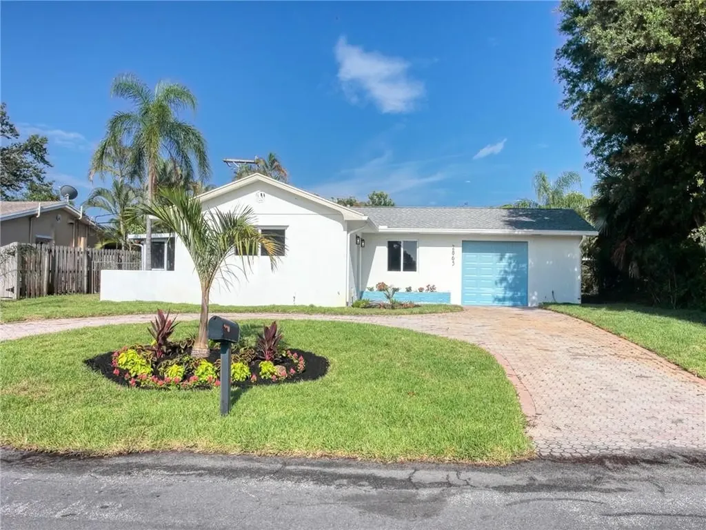 2865 SE 1st Place Boynton Beach FL 33435