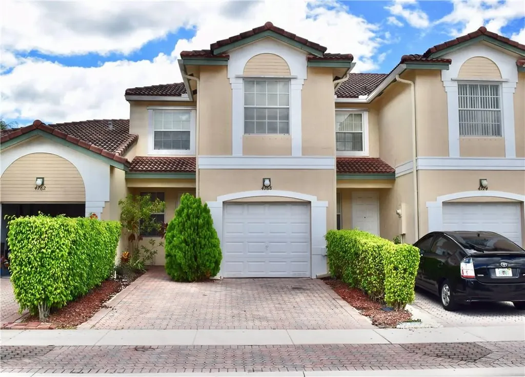 4768 NW 116th Terrace Coral Springs FL 33076
