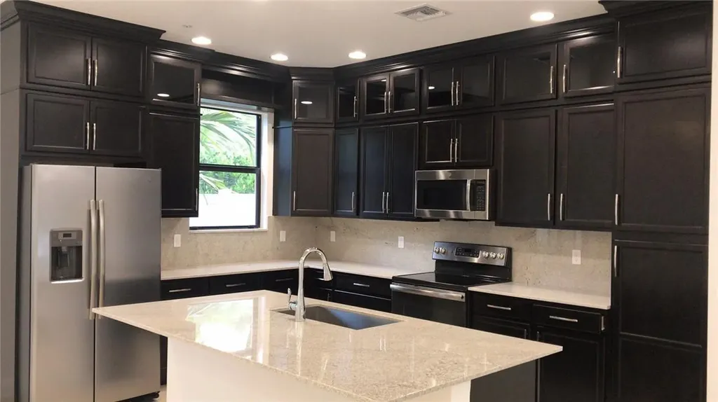 20934 NW 1st Street Pembroke Pines FL 33029