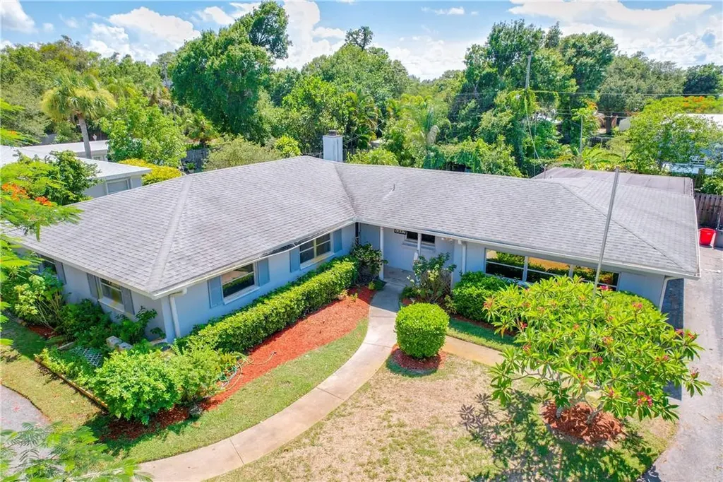 1807 32nd Avenue Vero Beach FL 32960