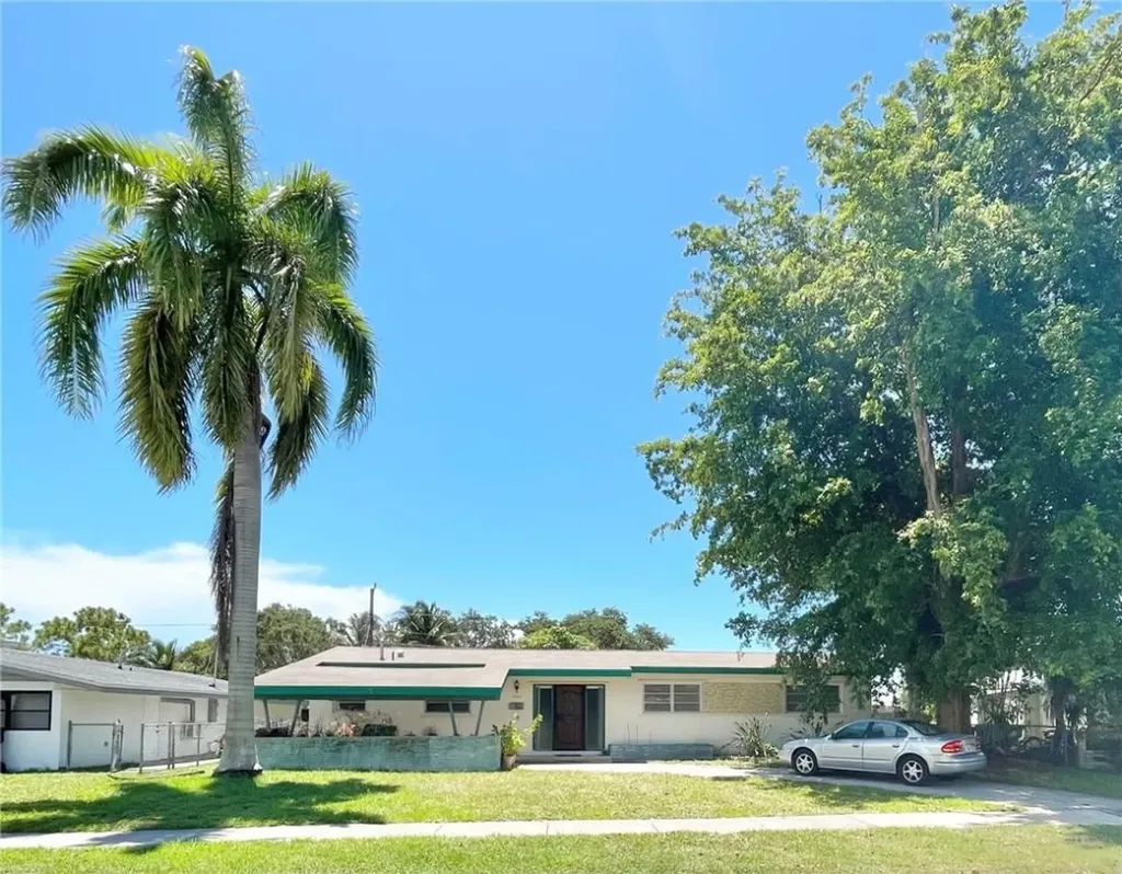 9420 Dominican Drive Cutler Bay FL 33189