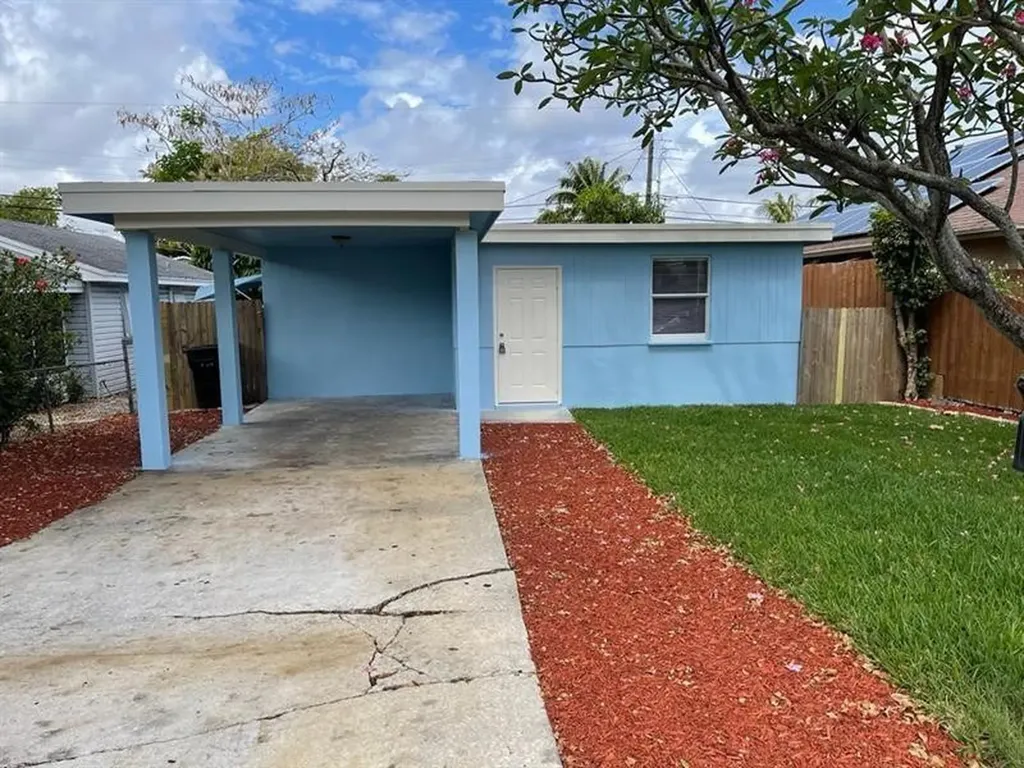 705 S A Street Lake Worth Beach FL 33460