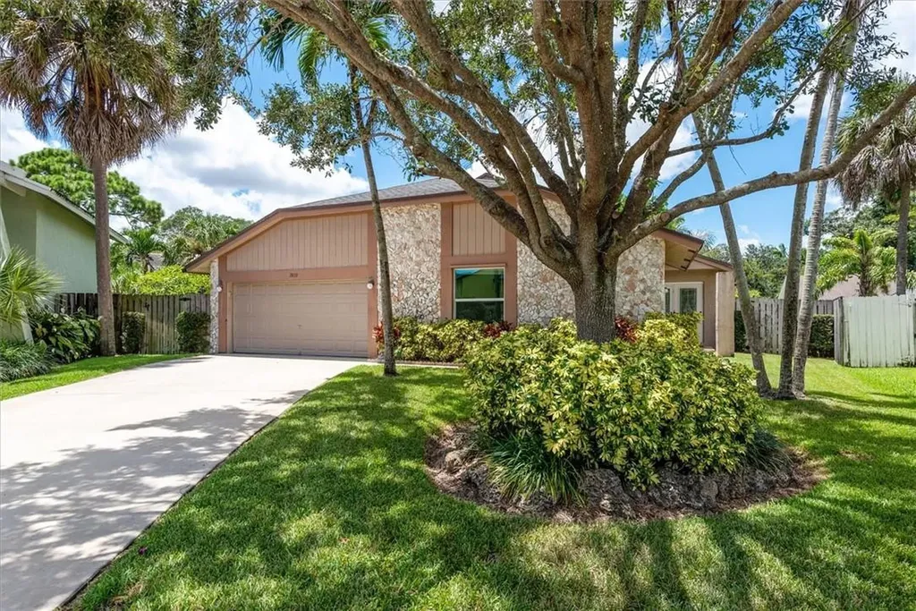 3810 NW 73rd Way Coral Springs FL 33065
