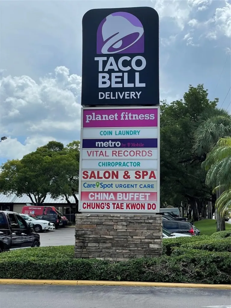 18606 NW 67th Avenue Hialeah FL 33015