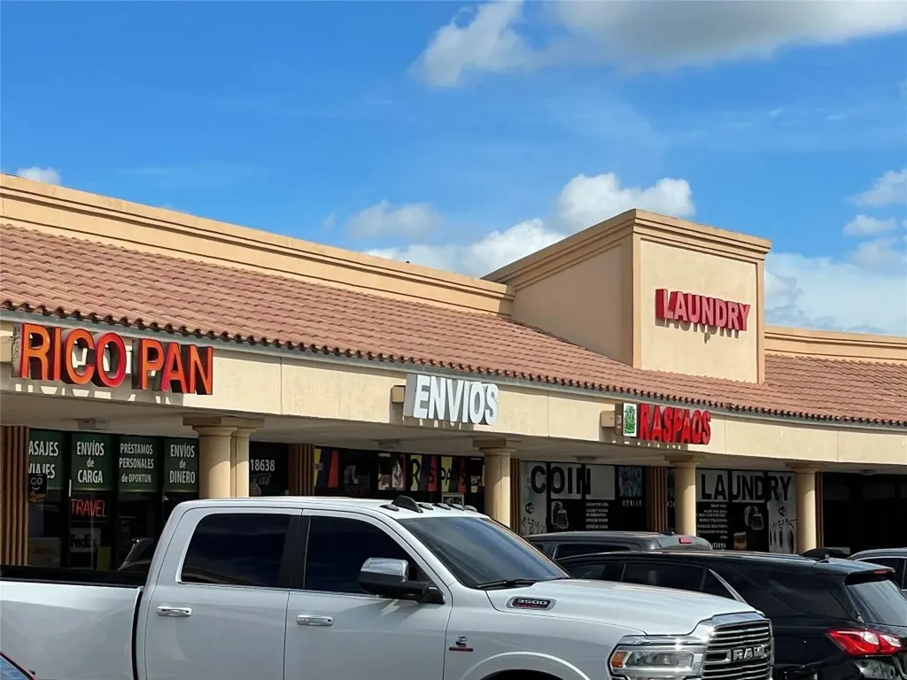 18606 NW 67th Avenue Hialeah FL 33015
