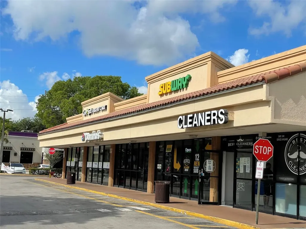 18606 NW 67th Avenue Hialeah FL 33015