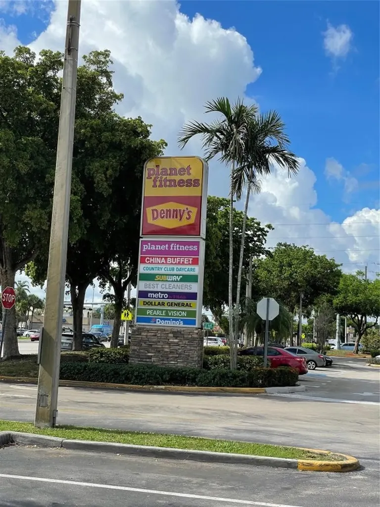 18606 NW 67th Avenue Hialeah FL 33015