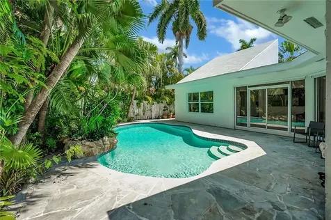 7610 Center Bay Drive North Bay Village FL 33141