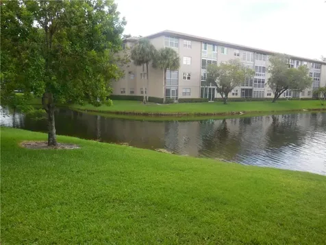 1802 Eleuthera Point Coconut Creek FL 33066