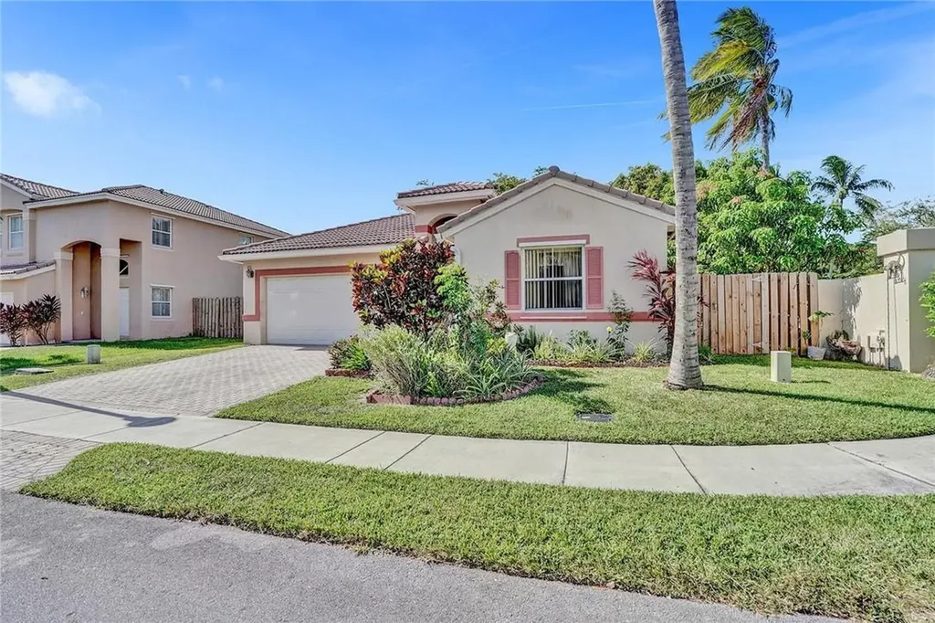 6543 Saltaire Terrace Margate FL 33063
