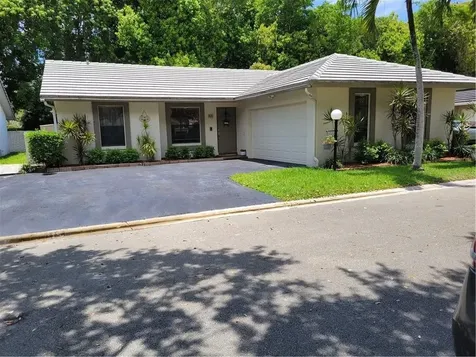 426 Shadow Wood Lane Coral Springs FL 33071