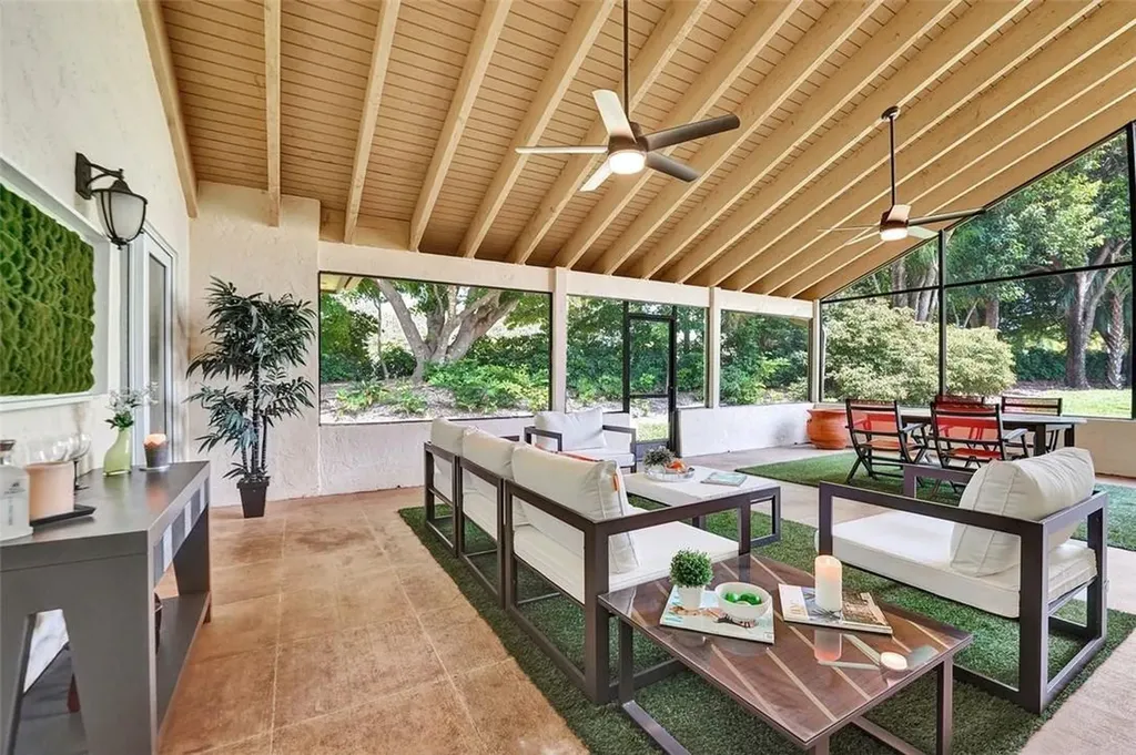 1957 Sacramento Weston FL 33326