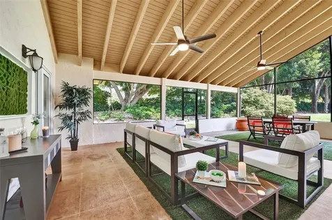 1957 Sacramento Weston FL 33326
