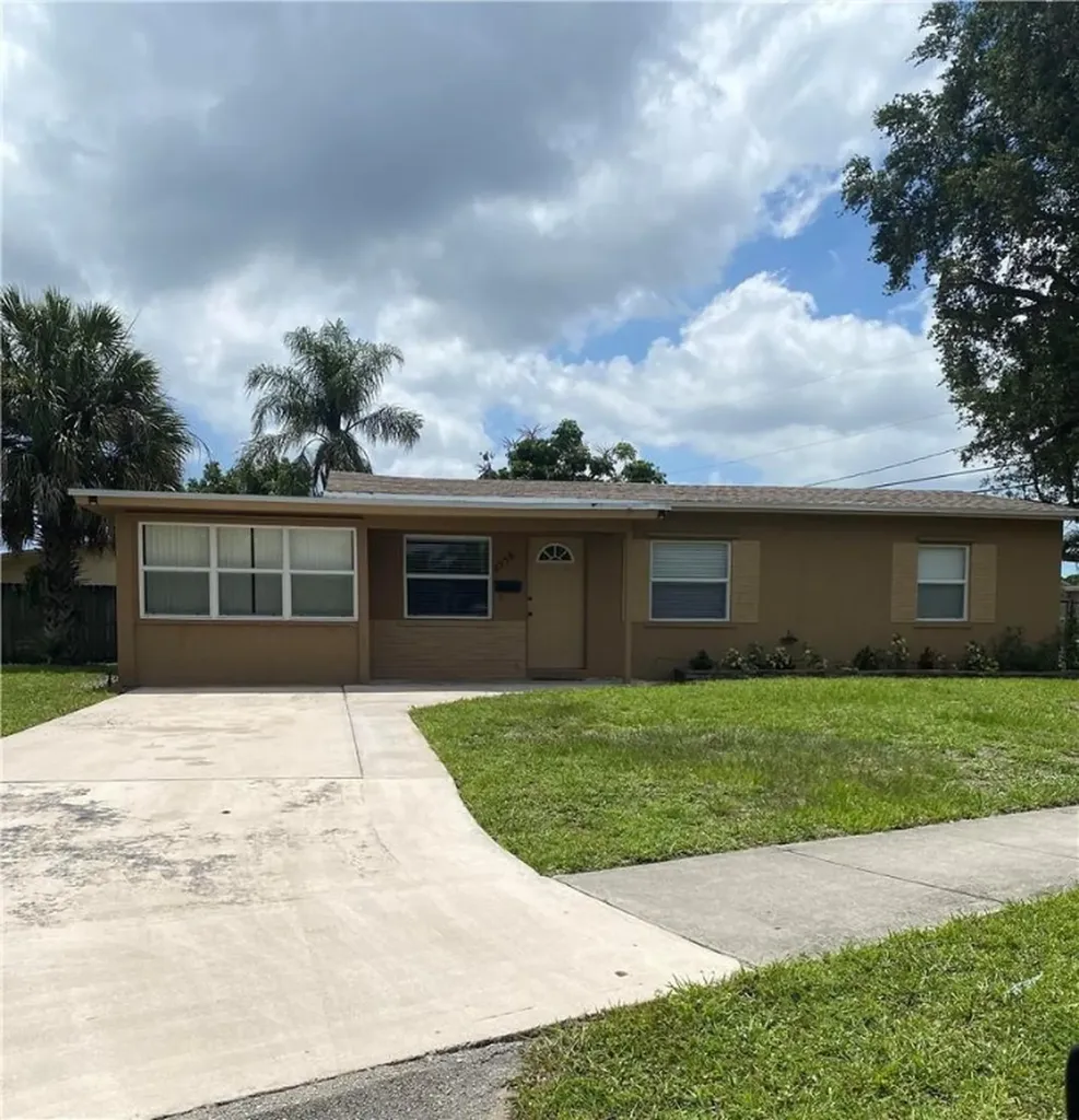 6736 Raleigh Street Hollywood FL 33024