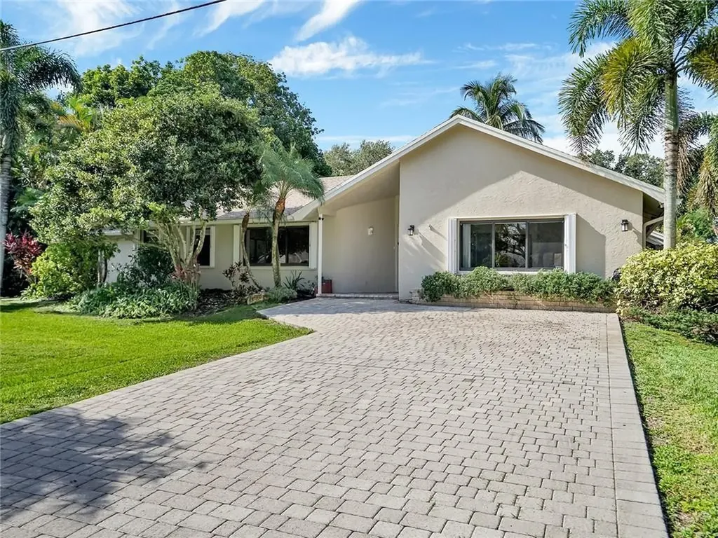 20210 SW 49th Court Southwest Ranches FL 33332