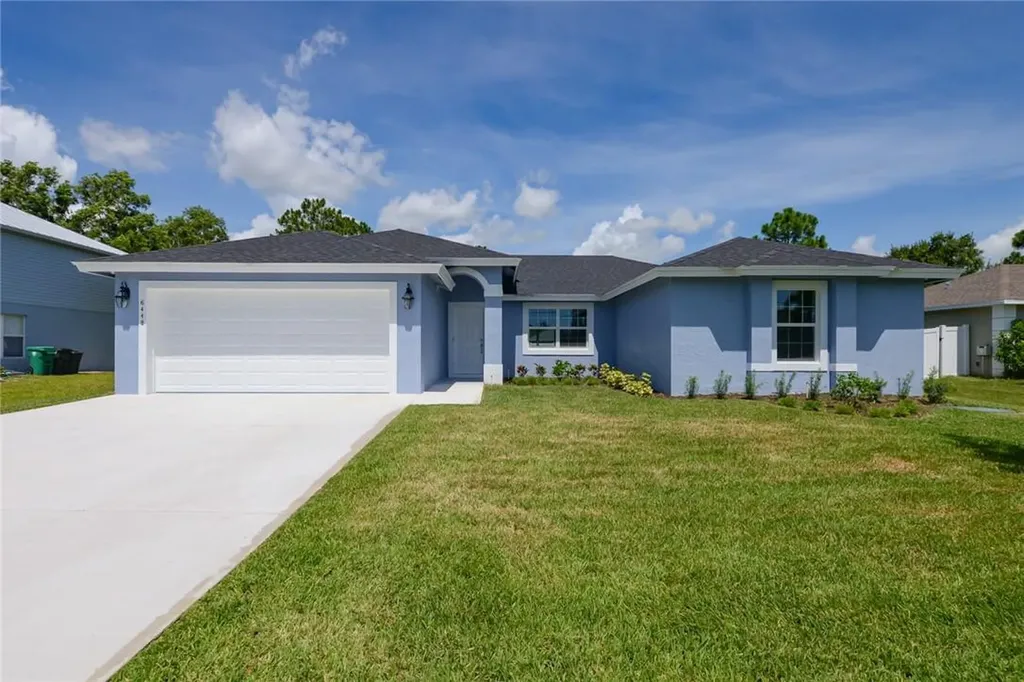 6448 NW Hacienda Lane Port St Lucie FL 34986