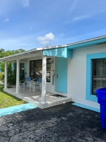 2208 Rodman Street Hollywood FL 33020