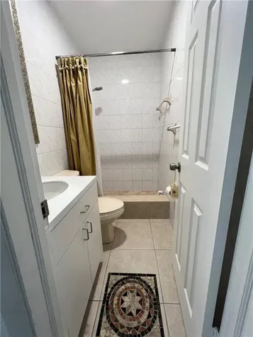 225 E 41st Street Hialeah FL 33013