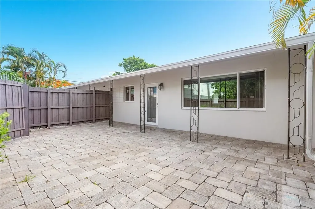 701 NE 22nd Drive Wilton Manors FL 33305