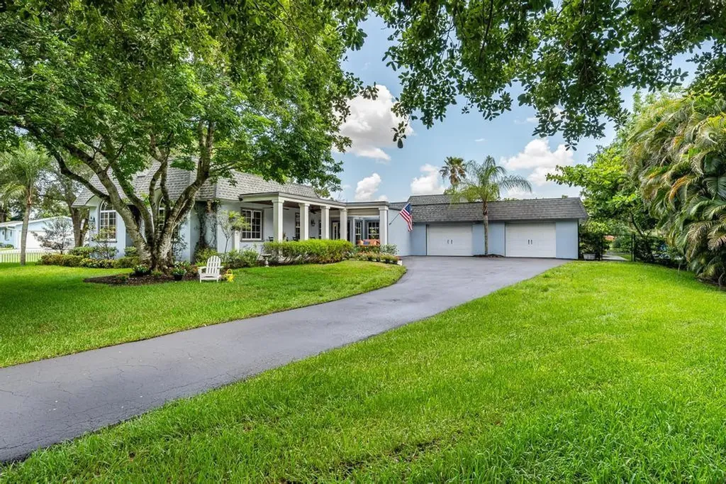 11000 SW 25th Street Davie FL 33324