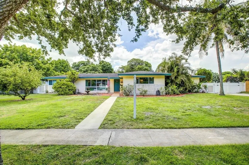 821 NW 66th Avenue Plantation FL 33317