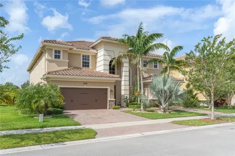 10130 Edgewater Court Parkland FL 33076