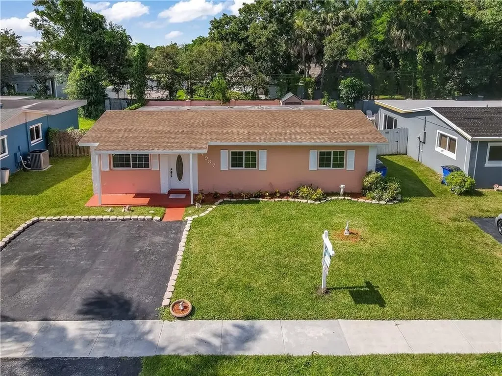 4987 SW 4th Street Margate FL 33068