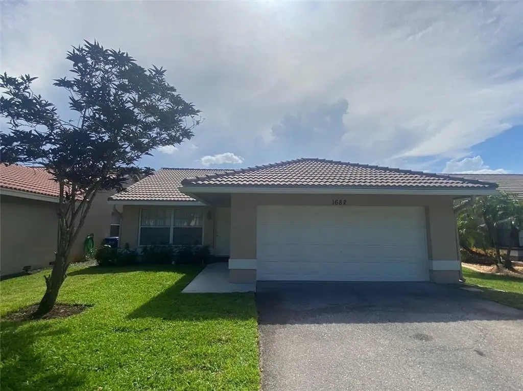 1682 NW 97th Avenue Coral Springs FL 33071