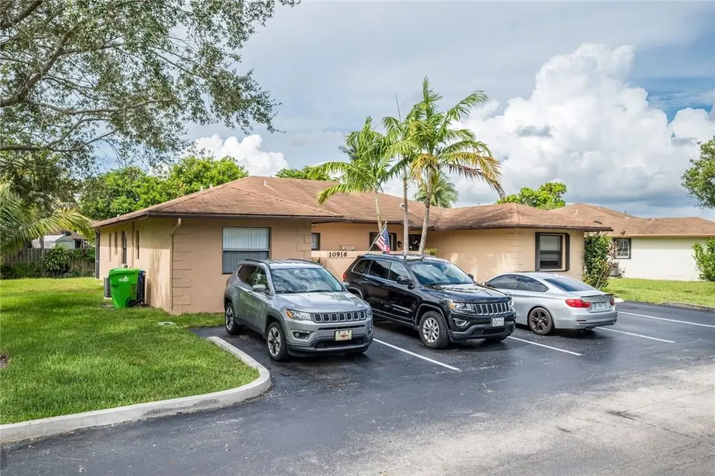 10916 NW 29th Court Sunrise FL 33322