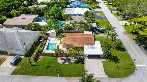 4370 NE 13th Avenue Oakland Park FL 33334
