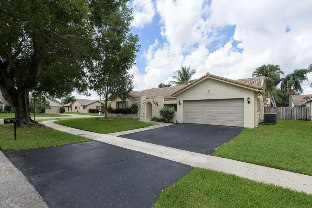501 NW 102nd Way Plantation FL 33324