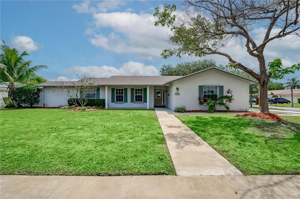 1101 SW 70th Avenue Plantation FL 33317