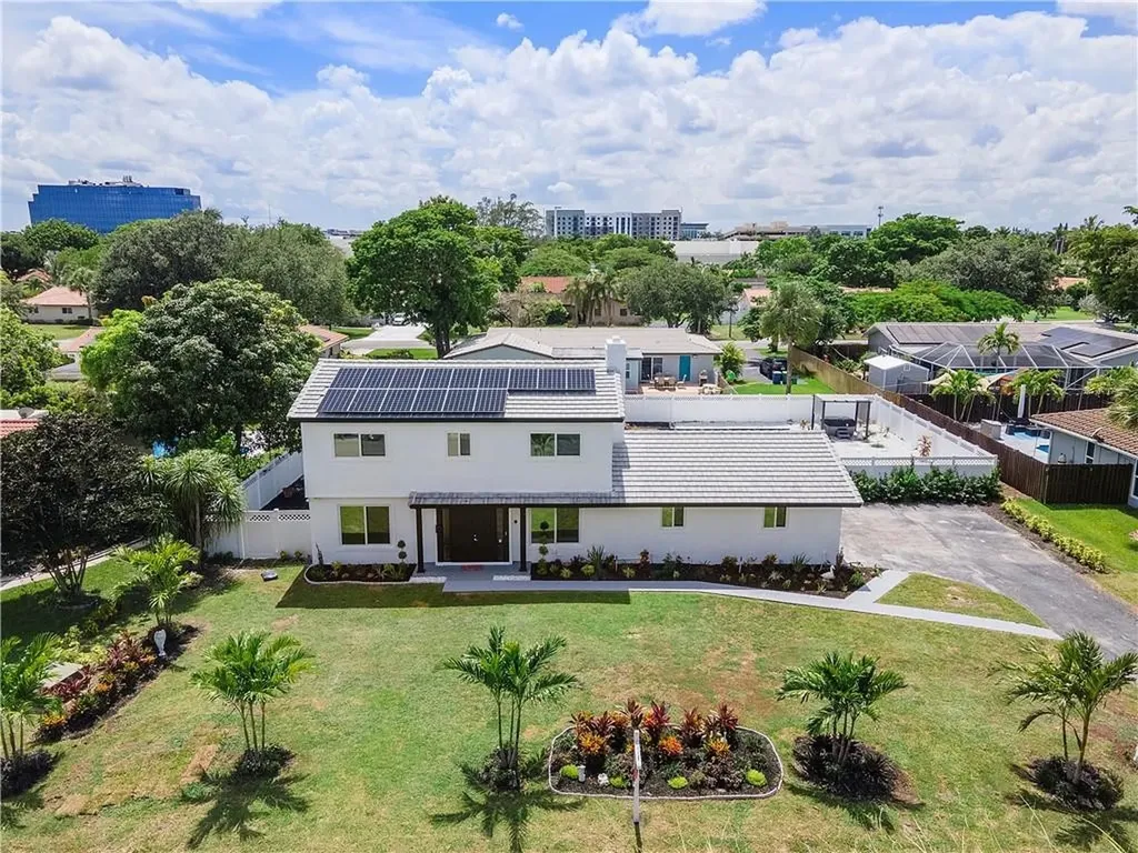 3210 NW 89th Terrace Coral Springs FL 33065
