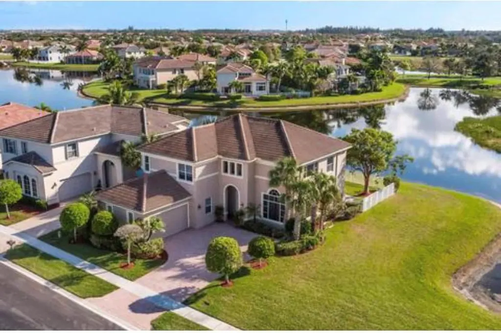 1243 Bay View Way Wellington FL 33414