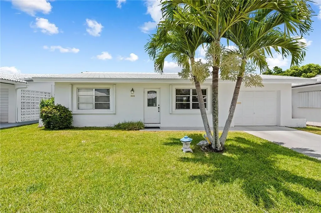 8410 NW 59th Court Tamarac FL 33321