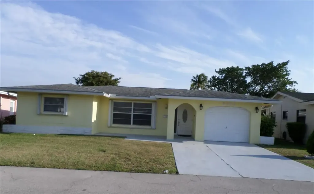 6702 NW 58th Court Tamarac FL 33321