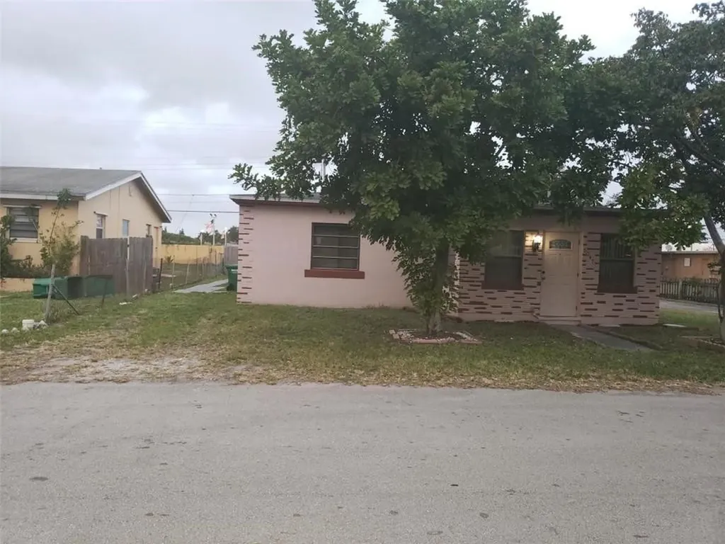 6047 SW 18th Street Miramar FL 33023