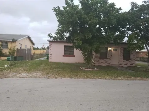 6047 SW 18th Street Miramar FL 33023