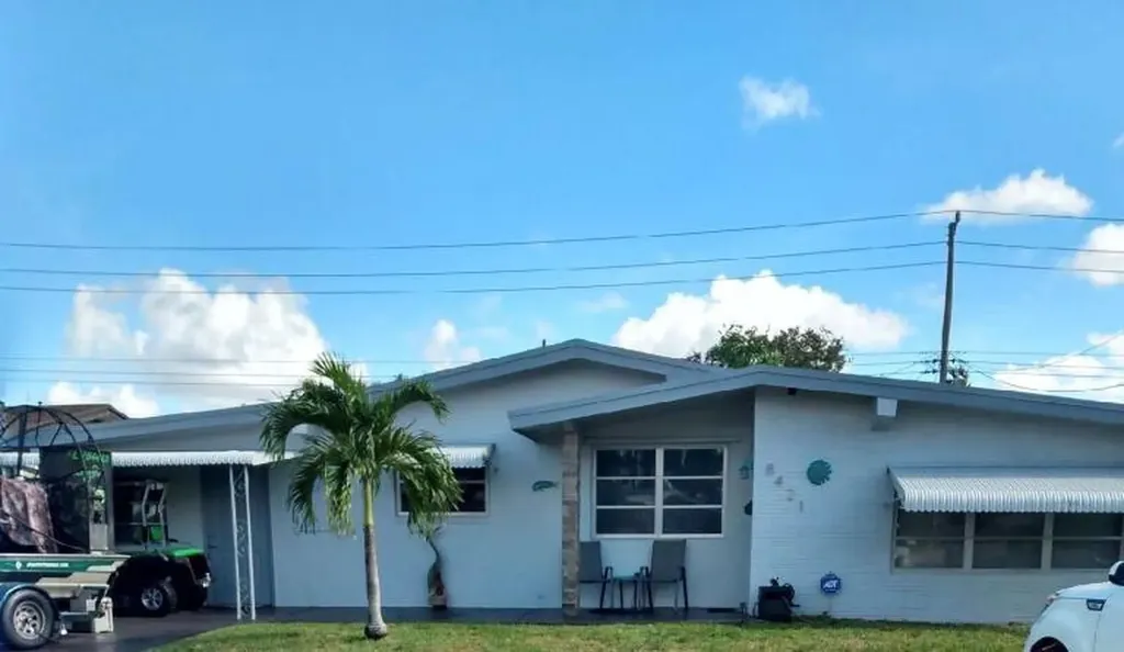 8421 NW 15th Court Pembroke Pines FL 33024