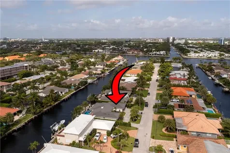 2020 Waters Edge Pompano Beach FL 33062